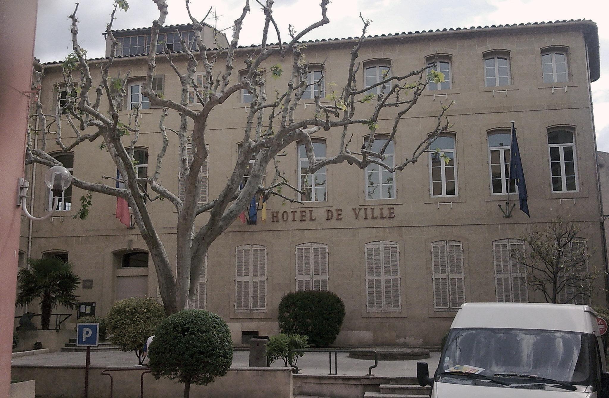 Pertuis