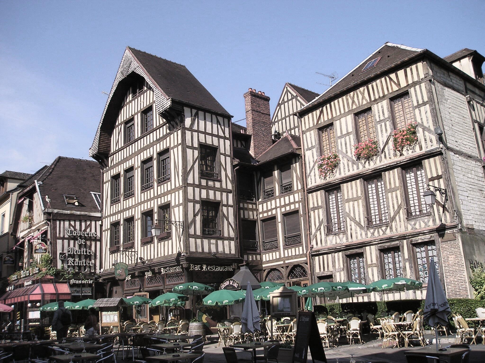 Troyes