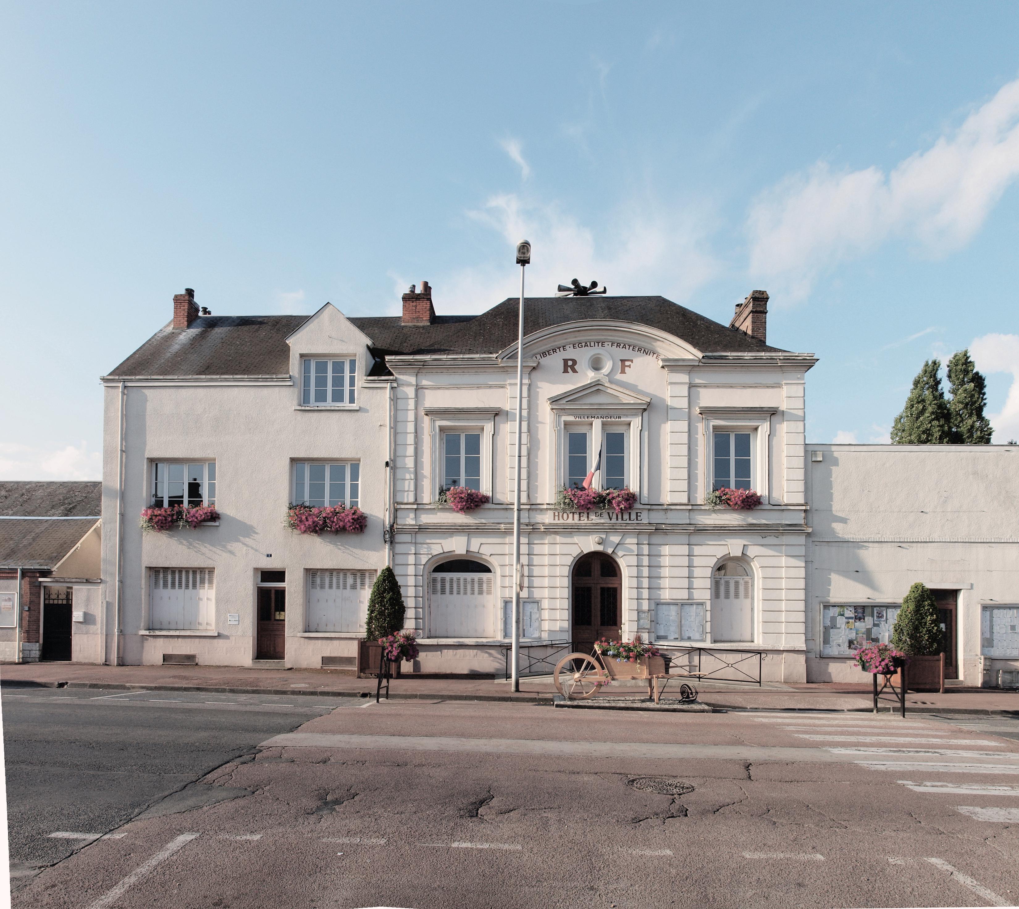 Villemandeur